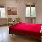 Apt Isola Milan Easy To Airport Bus Trains