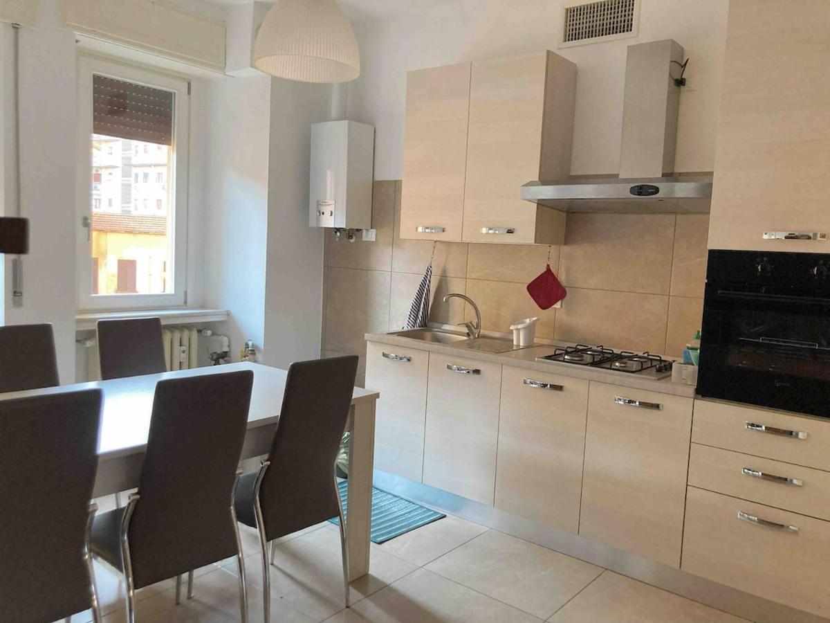 Isola Easy To Airport Bus Trains Apartamento